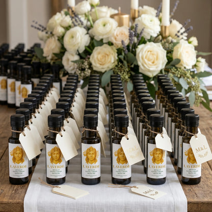 LAVERDE Welcome Pack presentation — 100ml Sicilian EVOO, raw honey and specialty drip coffee bags in signature green box, ideal corporate and wedding welcome gift